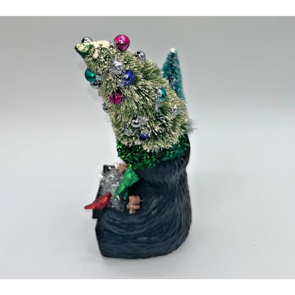 Vintage Black Bear with Christmas Tree Pinecone Paw Gingerbread Cardinal OOAK - Picture 12 of 16